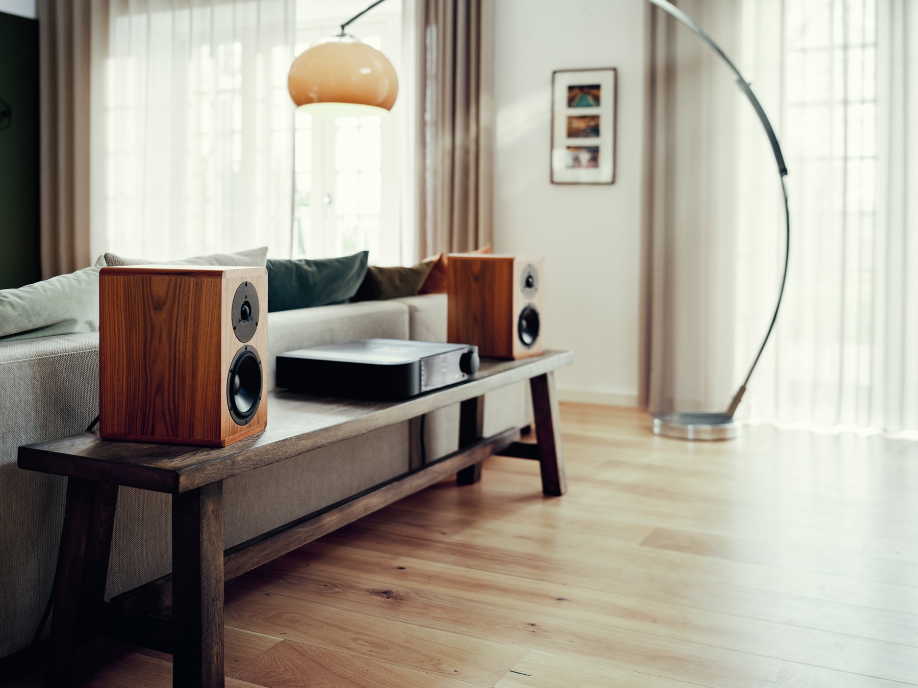 Dynaudio_Legend_NaturalRosewood_LS_18