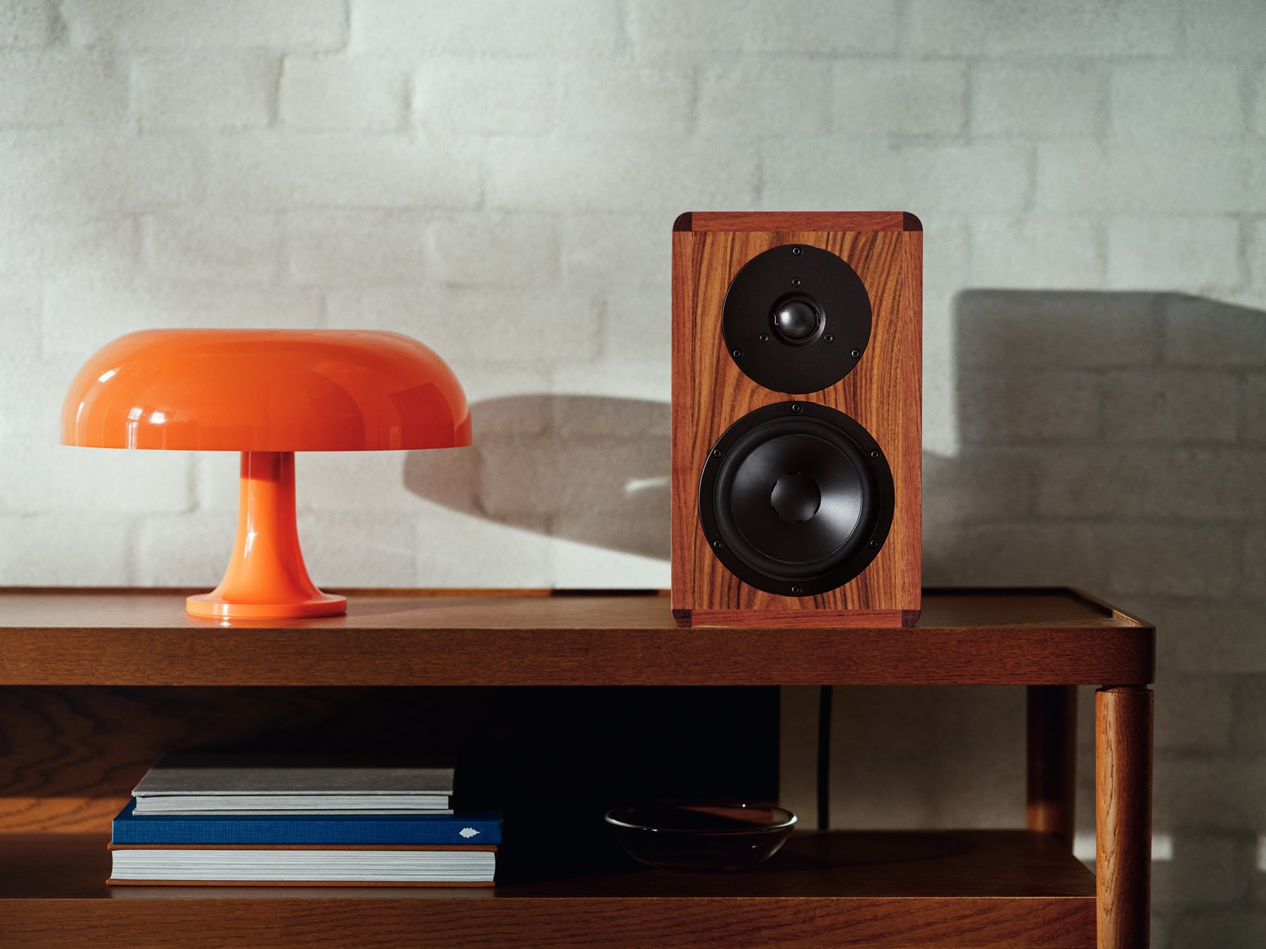 Dynaudio_Legend_NaturalRosewood_LS_21