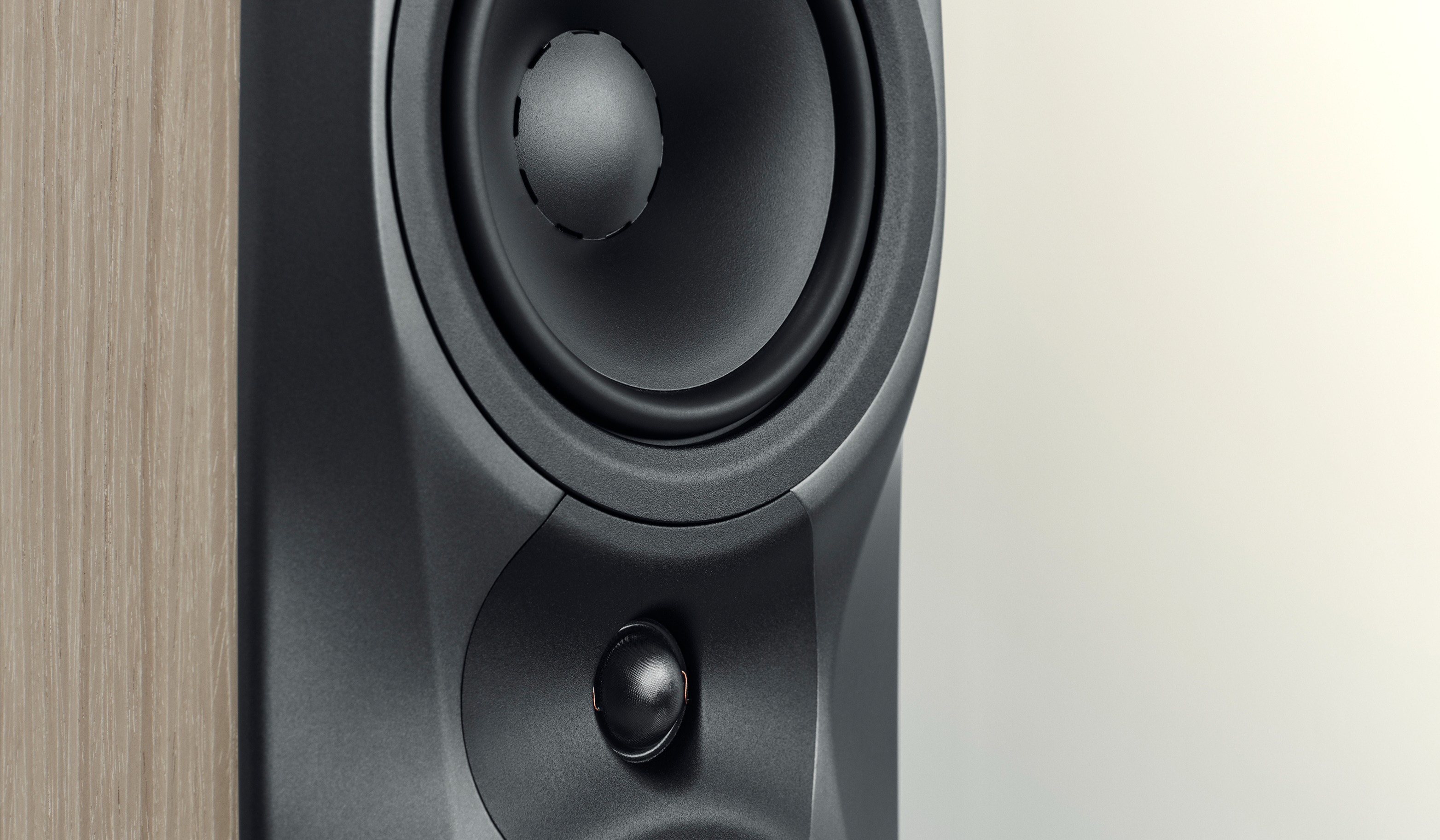 Dynaudio Confidence 30 - Blonde Wood 02