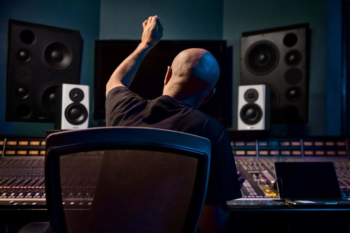goldie-dynaudio-6 goldie-dynaudio-6