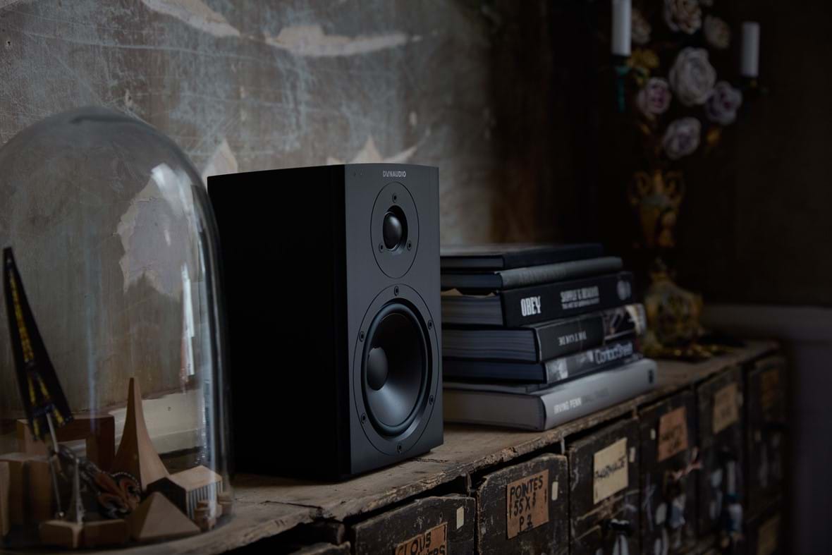 Dynaudio xeo sales 2 subwoofer