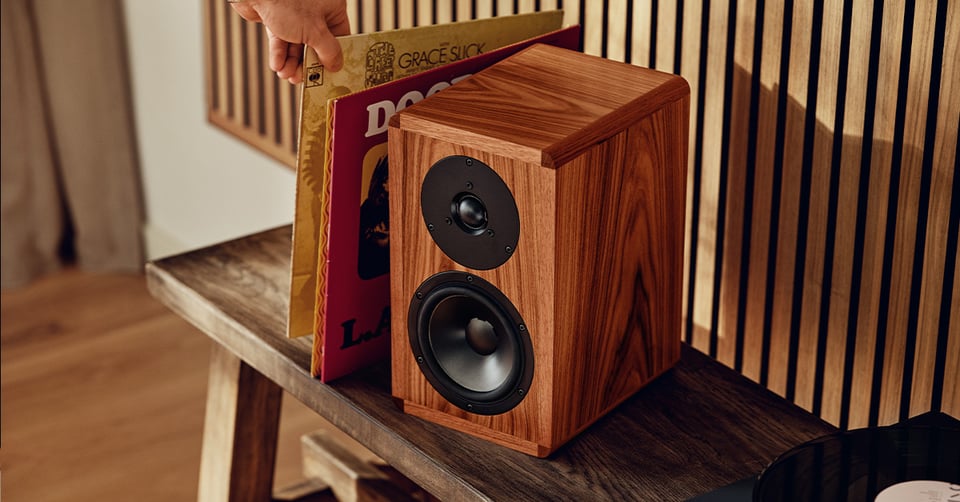 1200x628px_FB-Post_DynaudioLegend_08