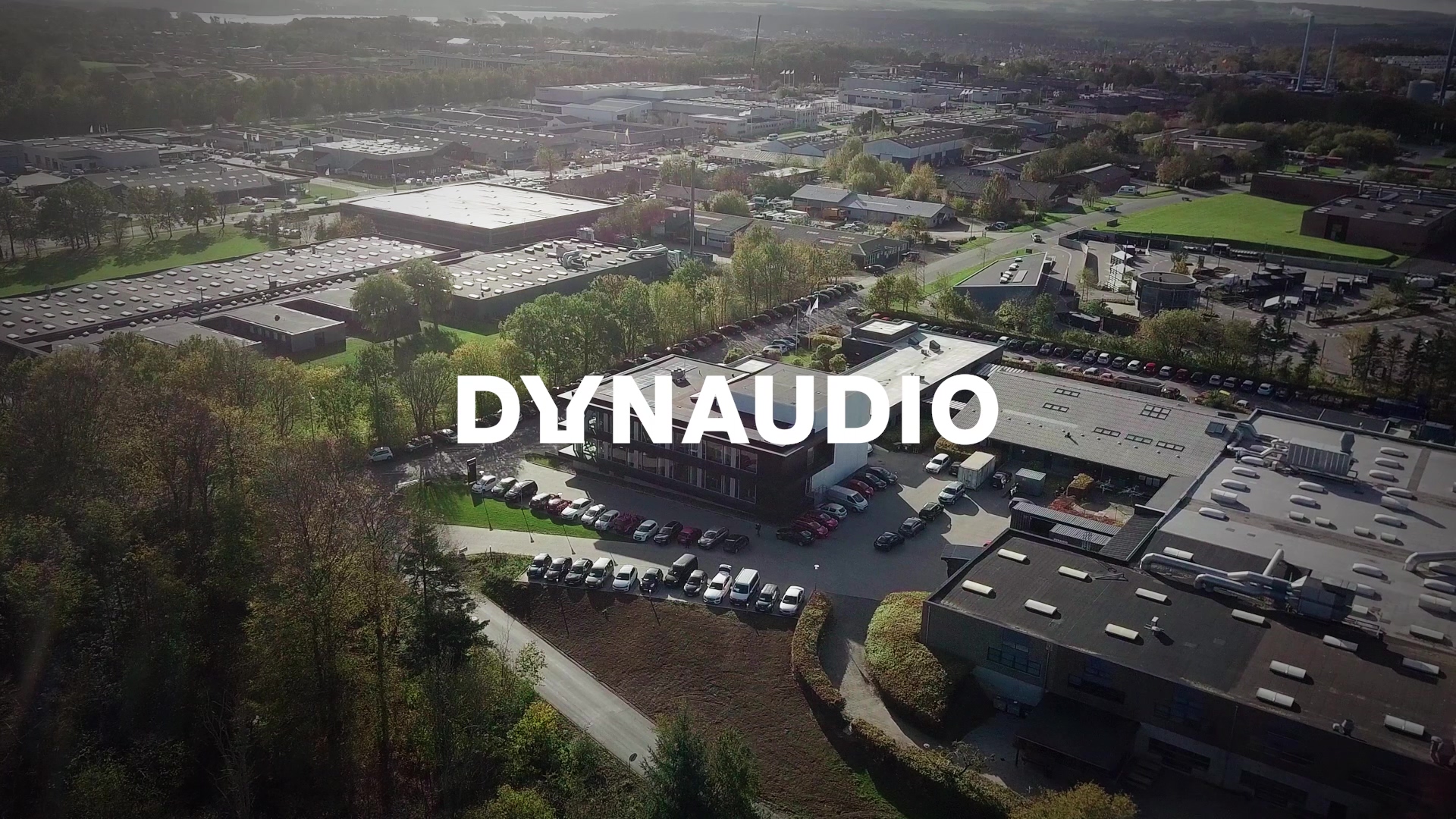Final_Dynaudio_Evoke_18_1m45s_56350-thumb