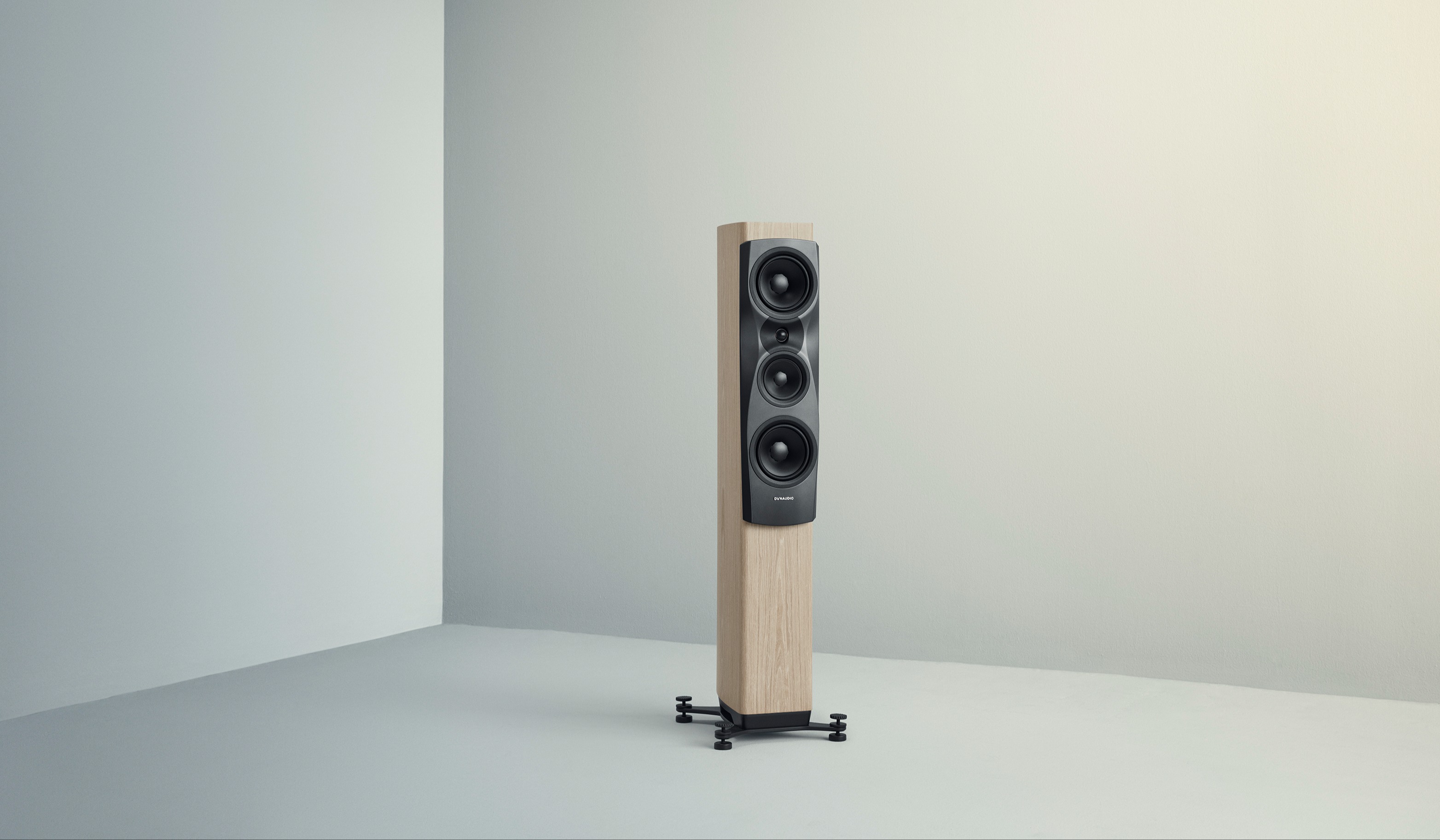 Dynaudio Confidence 30 - Blonde Wood 01